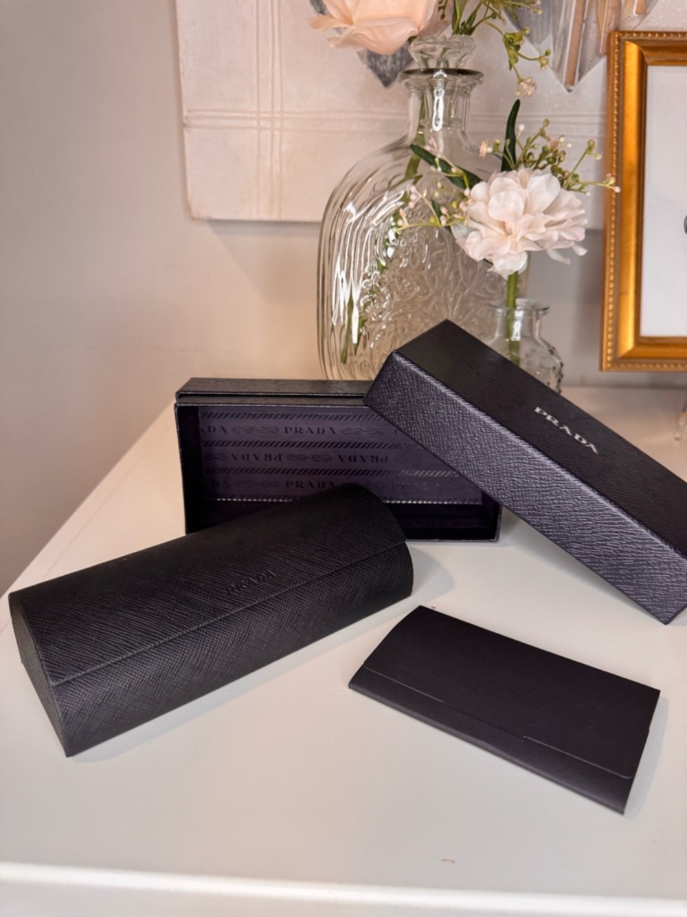 PRADA Luxury Eyeglasses Case Set –Original Box, Case & Cleaning Cloth  Authentic - Picture 3 of 7